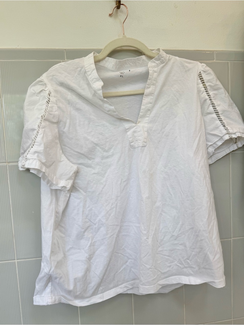 LOFT White Split-Neck Puff Sleeve Top